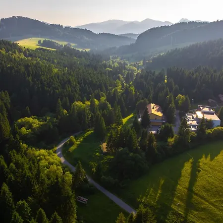 Orava - * Dolny Kubin