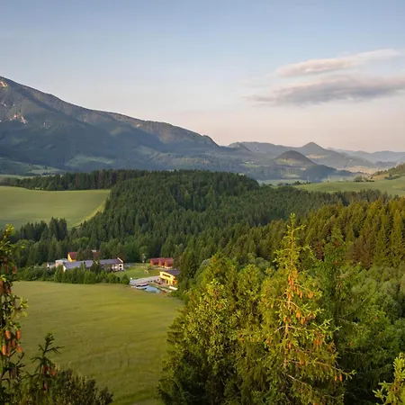 Orava - アパート