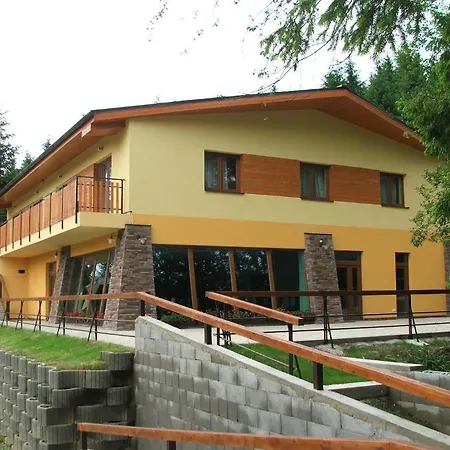 Orava Apartment *